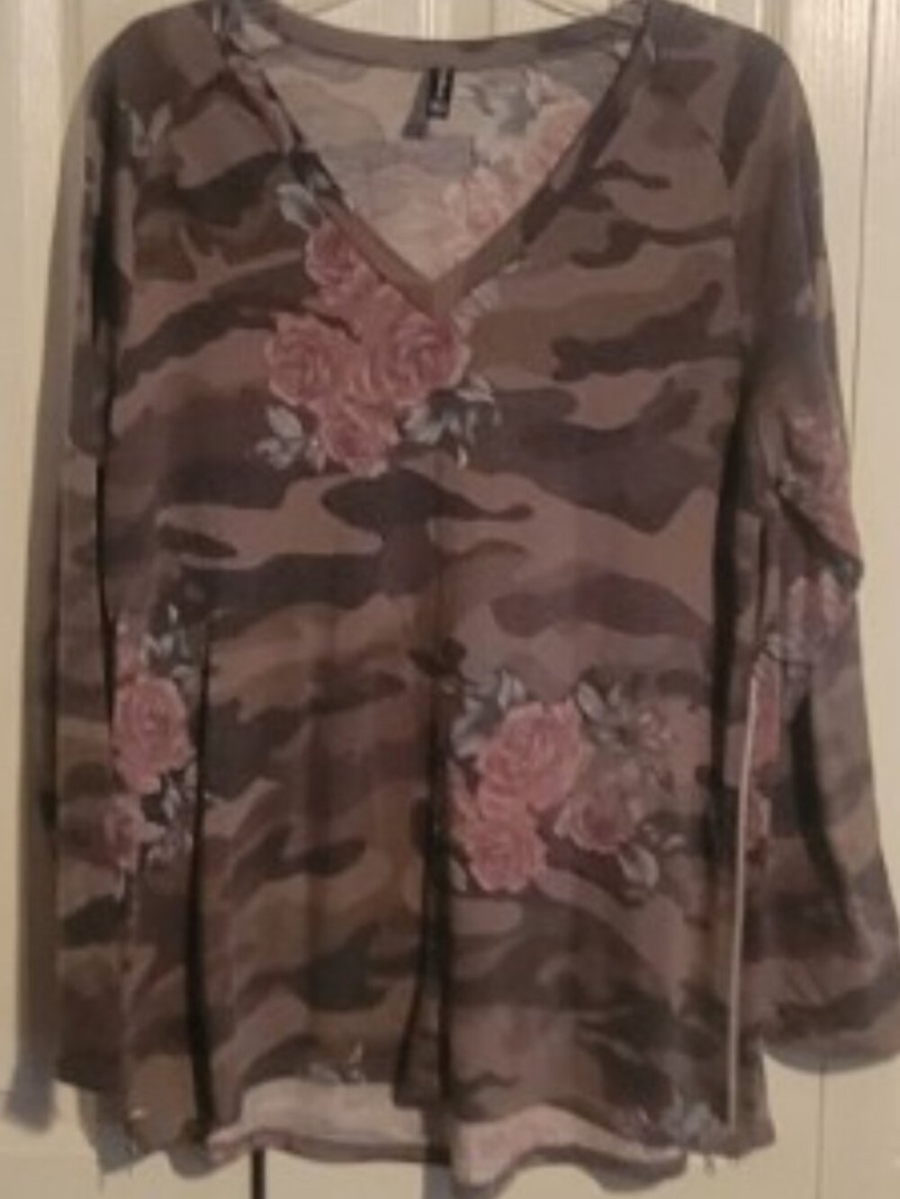 Prinstory Women’s XL V-Neck Long Sleeve Top Camo Floral Zip Sides